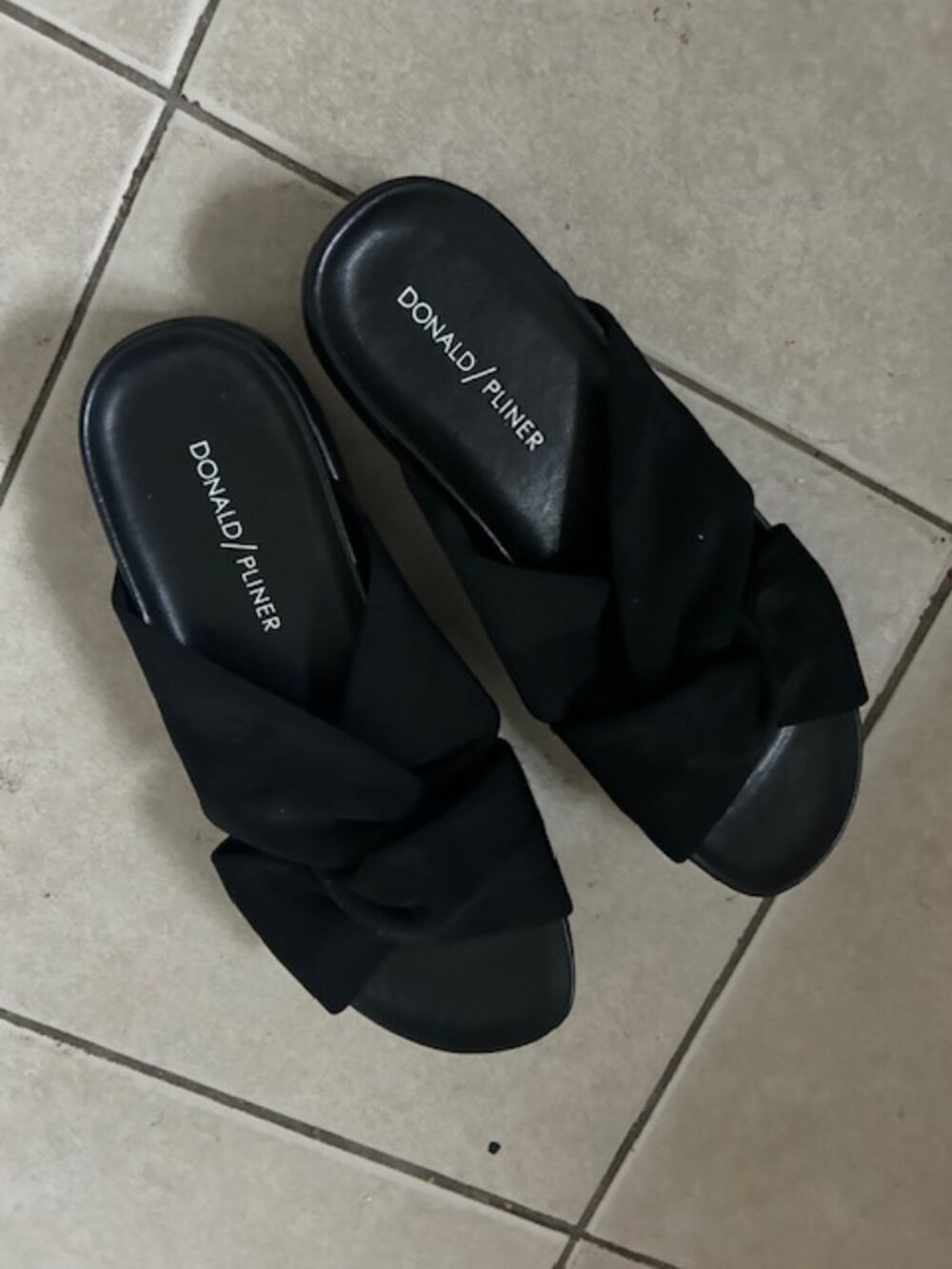 Donald Pliner Folley Sandals - NWOB - Size 7